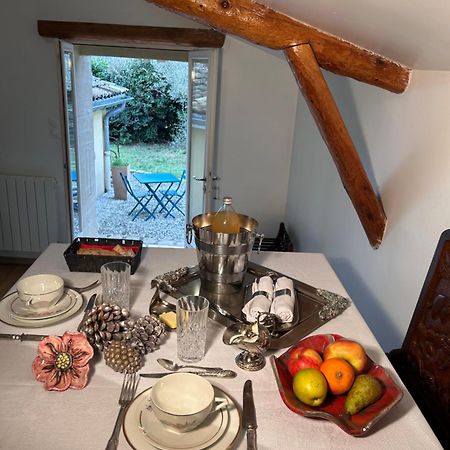 Le Mas Des Petites Forets Bed & Breakfast Chabeuil Exterior photo